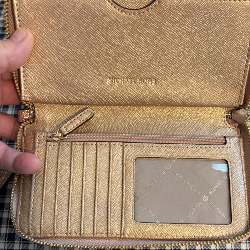 Michael Kors Sparkling Rose Gold Wristlet/phone case - Picture 6 of 7